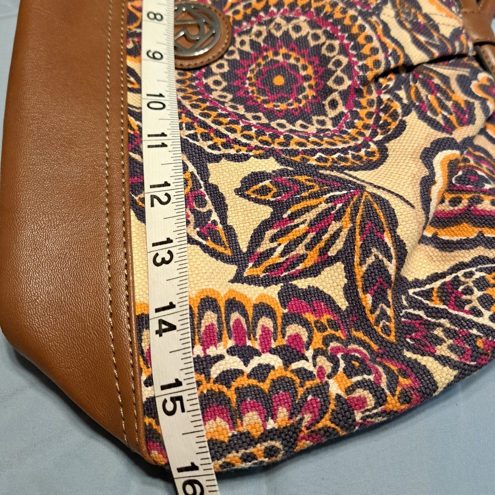 Relic Handbag - Picture 9 of 15